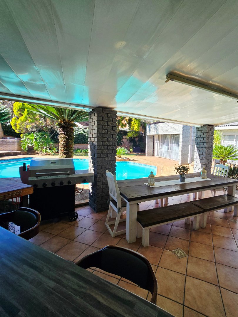 4 Bedroom Property for Sale in Wilkoppies North West